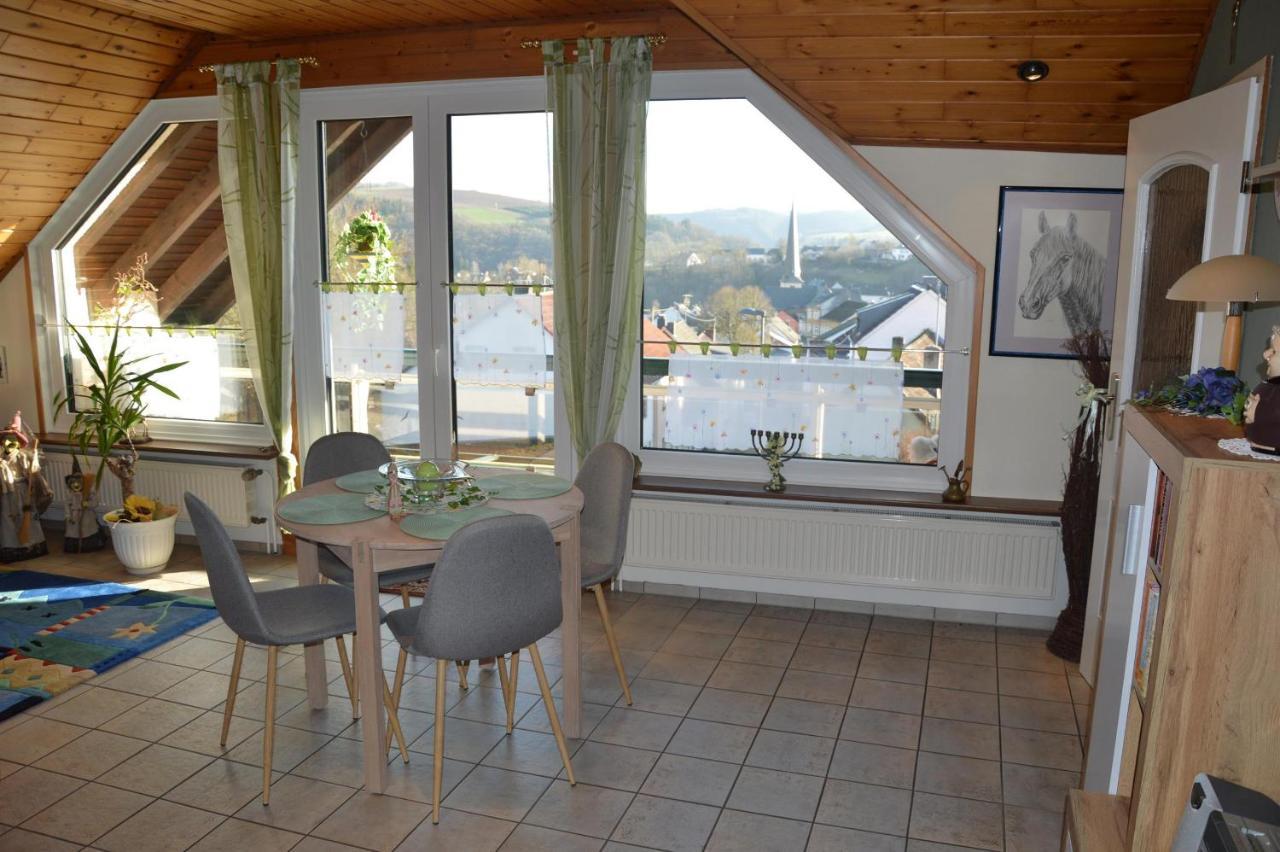 Ferienwohnung Auszeit Waxweiler Ngoại thất bức ảnh