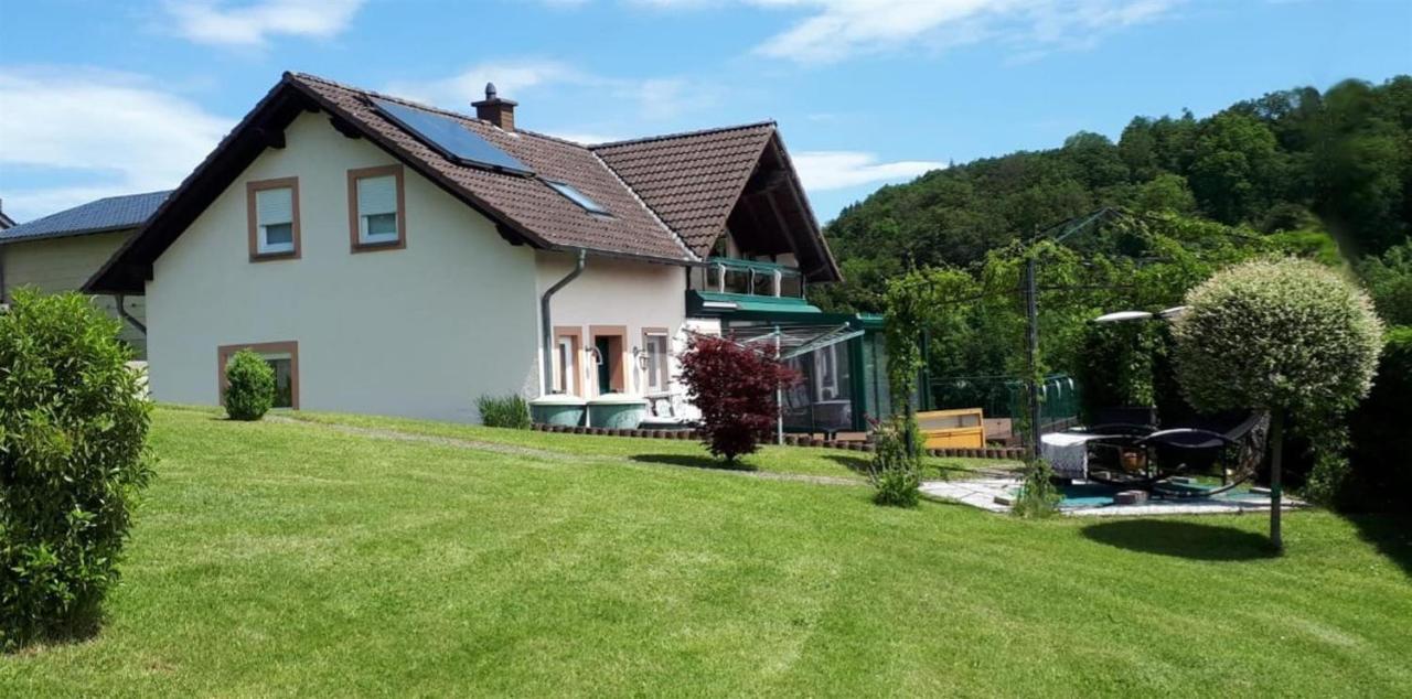 Ferienwohnung Auszeit Waxweiler Ngoại thất bức ảnh